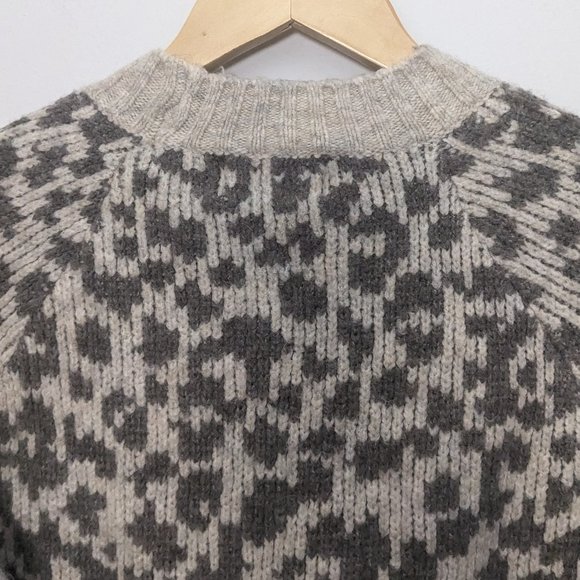 Old Navy Cozy Crew-Neck Sweater, Beige Leopard Print, XS - Picture 7 of 11